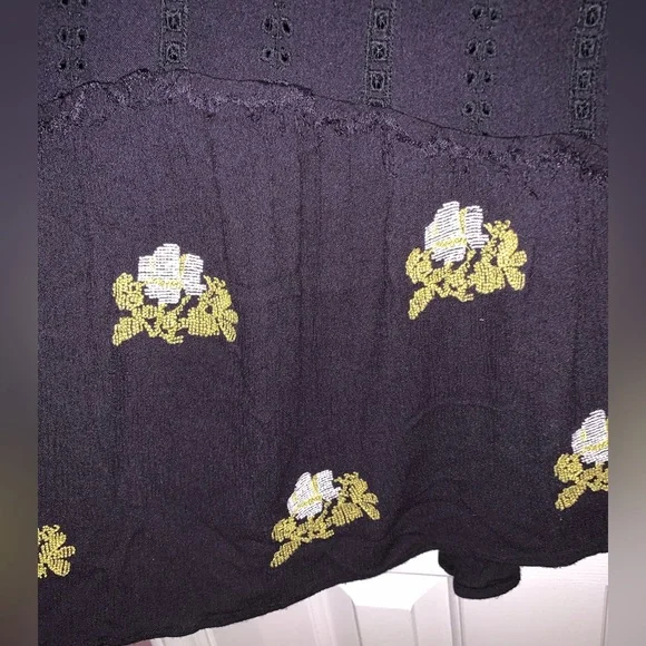 Free People Bo-Ho long sleeve black Dress with embroidery flowers size Medium - Picture 6 of 16